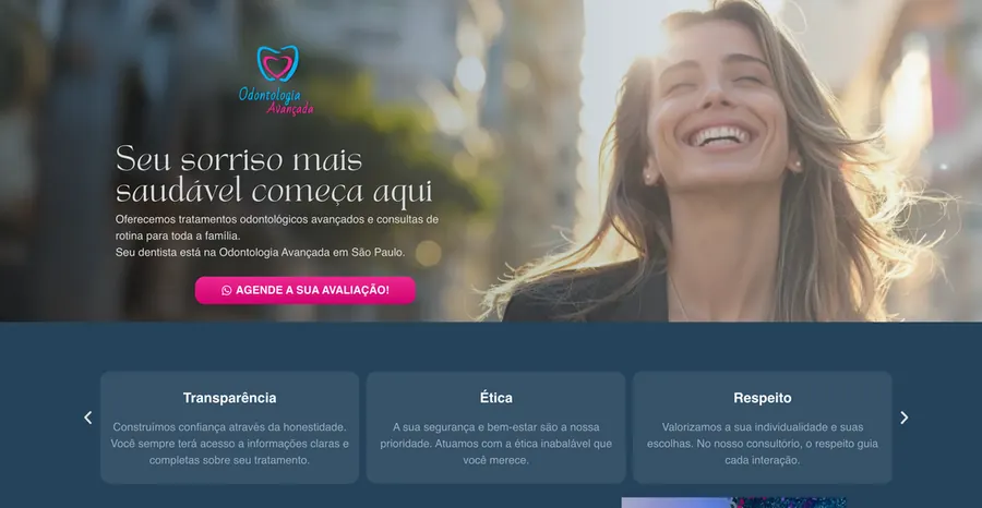 Site Odontologia Avançada aberto no computador